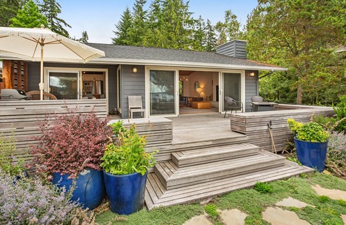 Poulsbo House | Dog-friendly bayfront home with beach access, firepit, sunset views & fast WiFi