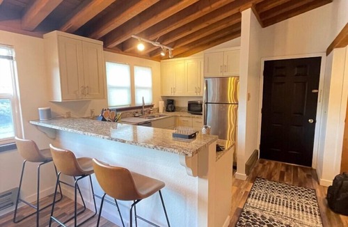 Sun Valley Condo | Dogs welcome! Clean, cozy Sun Valley condo in Elkhorn