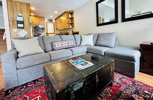 Elkhorn Village Condo | Dollar Mountain View Condo. 2 king beds and 2 twins.
