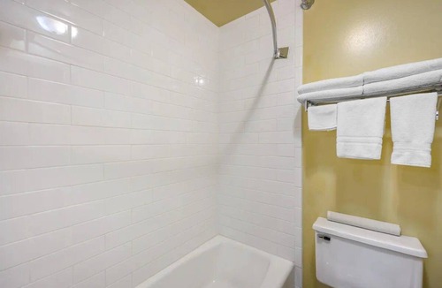 Blackfoot Hotel | Double Queen Family Room | Complimentary Hot Breakfast & Indoor Heated Pool