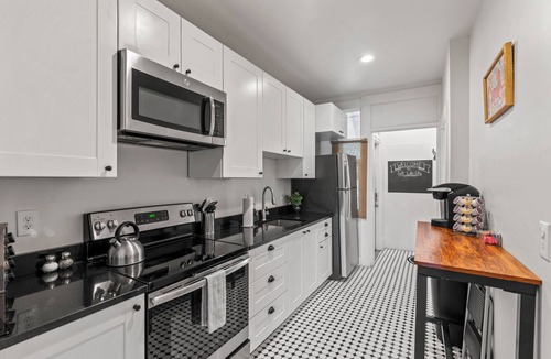 Downtown Salt Lake City Apartment | Downtown area of Salt Lake City – Close to U of U & everything else.