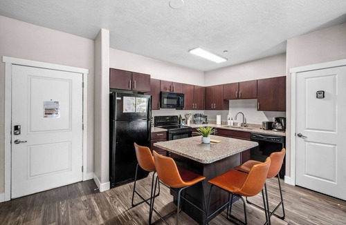 Fairpark Apartment | Downtown SLC 2BR Delta & Conference