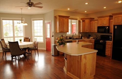 Alpine Northwest House | Dramatic mountain scenery, low-humidity and plenty of sunlight and starlight.