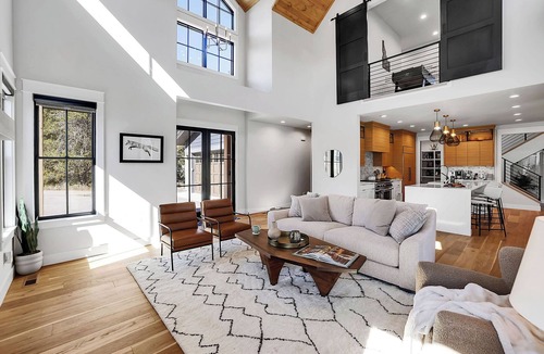 Tamarack Resort House | Dual king suites near lake-golf, sleeps 8