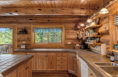 Dingle Cabin | Eagle`s Roost | 8 Bed, 5 Bath