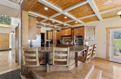 Eden House | Eden Escape - Near 3 Ski Resorts
