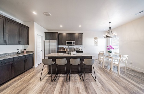 Ammon House | Elegant Townhouse in Ammon, Idaho