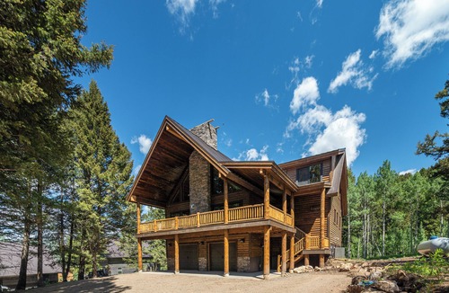 Island Park Cabin | Elk Meadows Luxury Lodge-10 min to Yellowstone+two Hot tubs+AC+Sauna+Wifi