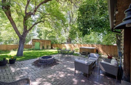 Holladay Bed & Breakfast | Engen Hus Bed and Breakfast