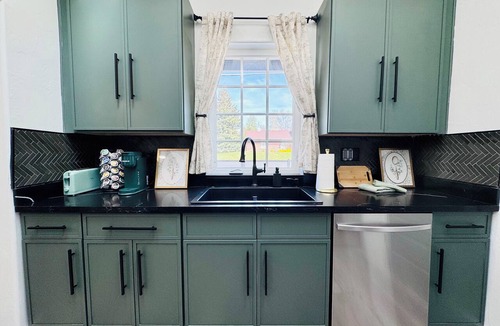 Idaho Falls House | Entire Downtown Home - Yellowstone and Teton Base