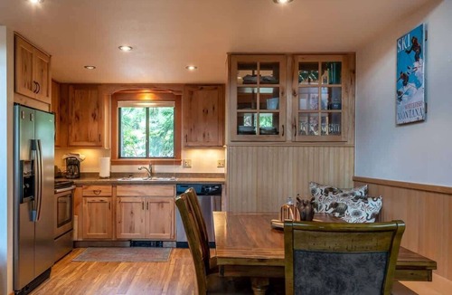 Whitefish House | Escape to Ptarmigan Village 95
