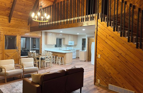 Alpine Cabin | Escape to the Mountains: Lodge with Stunning Views