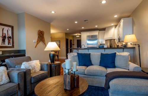 Ketchum House | Evergreen Condo 26