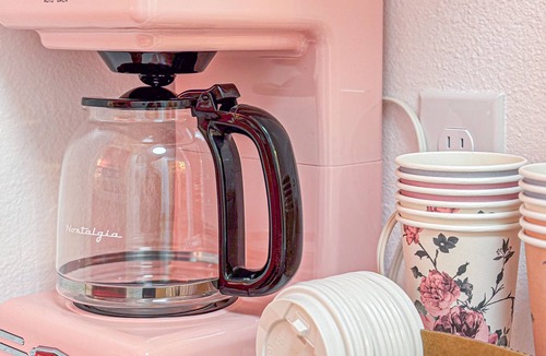 Idaho Falls Cottage | Experience the unique charm centrally located at PINK BLOOM COTTAGE!