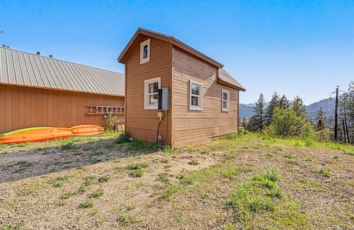 Garden Valley Cabin | Fabulous 1-bedroom cabin in pleasant Garden Valley getaway