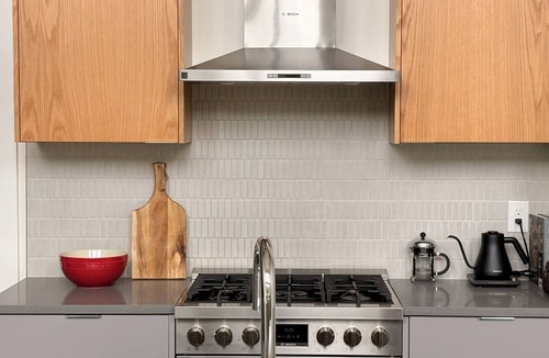East Central Apartment | Fabulous 2 bedroom apartment in the heart of the city. Walk to 9th & 9th!