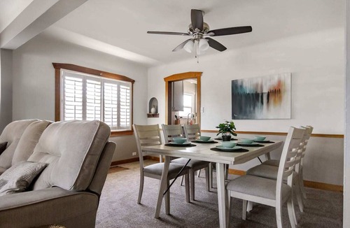 Sugar House Apartment | Fabulous Sugarhouse Apartment | 2BD 1 BA + W/D
