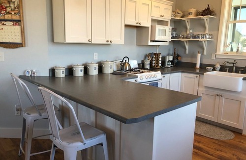 Bozeman Cottage | Fall and Winter are Soon Approaching! Make your Reservation Now!