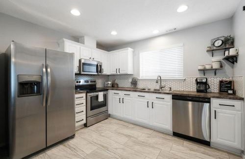 Southwest Ada County Alliance House | Family Friendly- Games- 4 Bdroom- Walk to Park