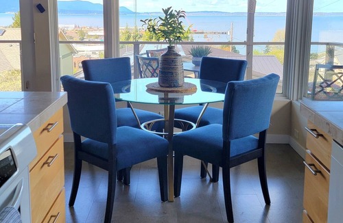 Fairhaven Condo | Fantastic Bellingham Bay View Condo just steps to Fairhaven Village & Boardwalk!