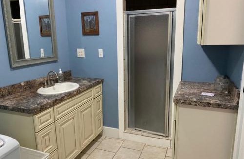Buhl Apartment | Farm Breakfast, Serene Escape, Hot Pools Nearby