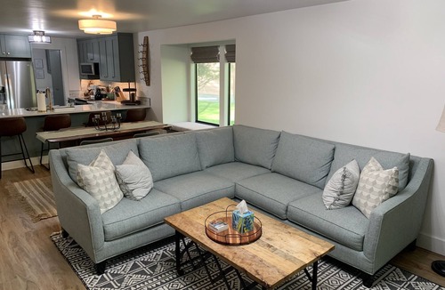 McCall Condo | Freshly renovated golf course condo near downtown McCall and Payette Lake!