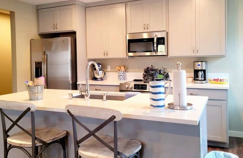 Poulsbo Apartment | Front Street Suite