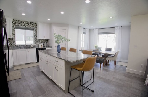 Smithfield House | Fully Loaded Family Oasis!