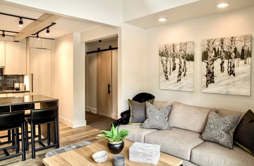 Warm Springs Condo | Fully Remodeled Modern Condo Steps from Warm Springs Lift