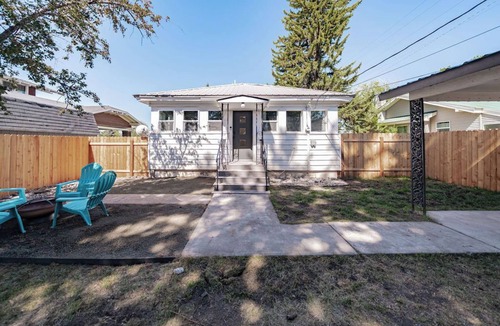 St. Anthony Cottage | Fully Renovated Cottage Close to Yellowstone & Rexburg, just off the highway!