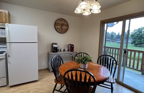 Kalispell Apartment | Gina’s 5th Avenue has the comforts of home.