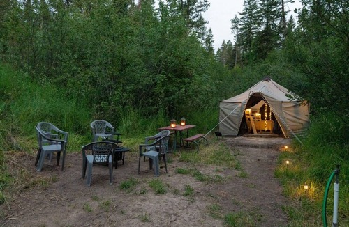 Swan Valley RV Rental | Glamp Palazzo at Camp Little Lemhi