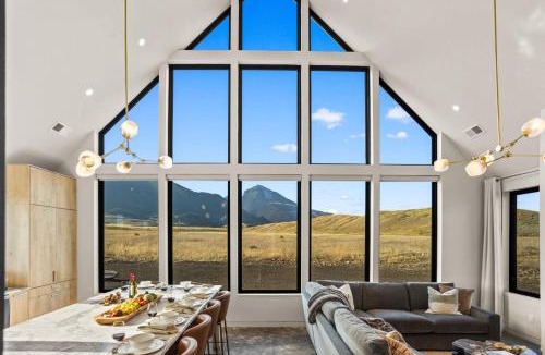 Pray House | Glass House Montana I The valley, without compromise