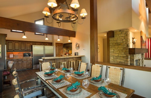 Elkhorn Village House | Gorgeous Mountain Escape with WIFI, Game Room, Fire Pit, and 360 Degree Views