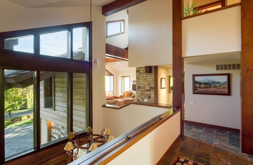 Elkhorn Village House | Gorgeous Mountain Escape with WIFI, Game Room, Fire Pit, and 360 Degree Views