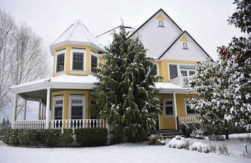 Brush Prairie House | Grand Chateau on 34 acre Vineyard minutes from Portland Oregon