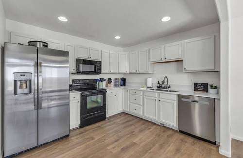 Rock Springs House | Great for a group! Close and convenient! Fiber high speed internet!