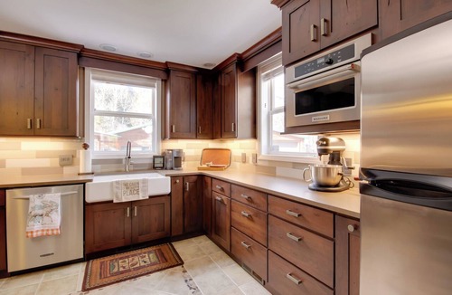 McLeod House | Great for Families! Woodsy Sanctuary in Mc Leod