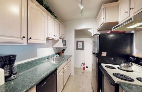 Warm Springs Condo | Great Ski Condo w/Pool and Hot Tub Access - Walk to Lifts