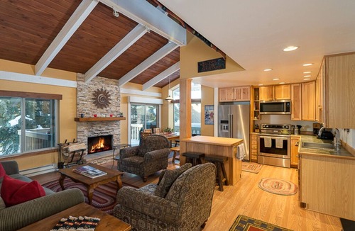 Ketchum Condo | "Great Valley Digs" Short Walk to River Run, Town & Fishing