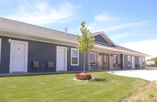 Heyburn House | Greystone Crossing Suite #9