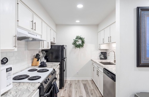 Teton Village Condo | Gros Ventre A6: Slope-side Modern Retreat - Hot Tub - Private Club Access