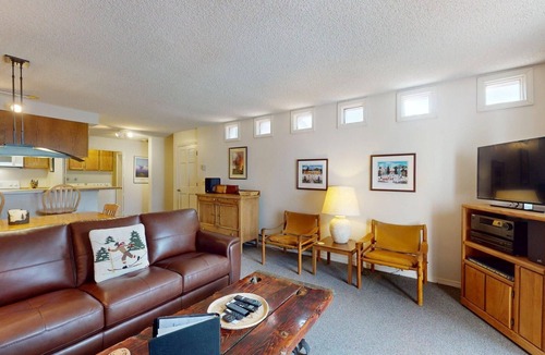 Ketchum Condo | Habitat Condo A7 - Easy Walk to Downtown Ketchum & Hot Tub Onsite