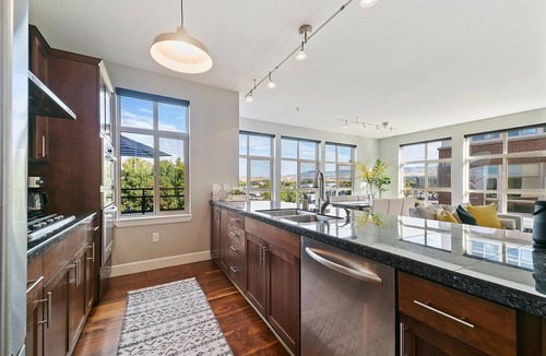 Downtown Boise Condo | #HabitueHomes - CitySide Serenity - Downtown! Views!