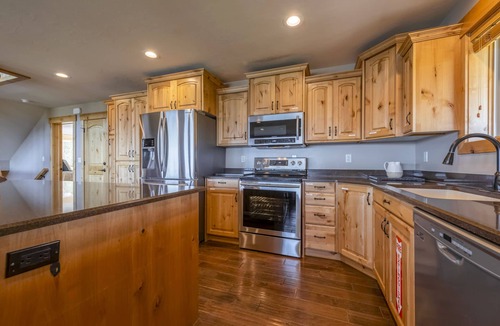 Harbor Village Cabin | Harbor Lodge at Bear Lake (Sleeps 28) by Bear Lake Luxury Rentals
