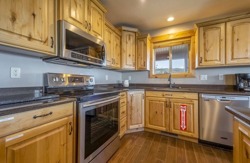 Harbor Village Cabin | Harbor Lodge at Bear Lake (Sleeps 28) by Bear Lake Luxury Rentals
