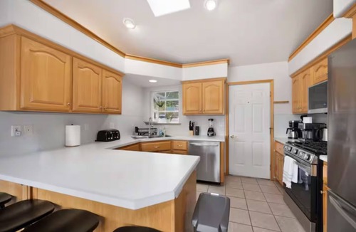 Hayden Lake House | Hayden Lake Retreat with Hot Tub, Boat Slip & Views