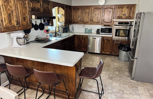 Powell Other | Heart Mountain Homestead w/indoor pool & room for 20 people!