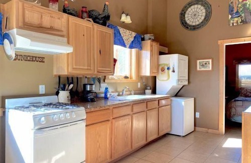 Cody Apartment | Heart Strings Ranch- Views of Heart Mountain & Near Horses!