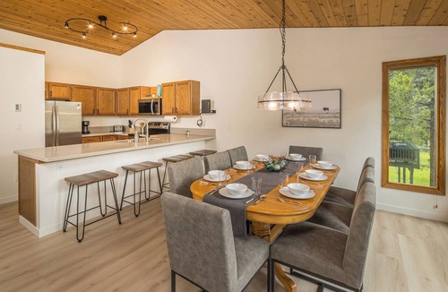 Big Sky Condo | Hike. Bike. Explore. | Big Sky to Yellowstone | Summer Mountain Retreat